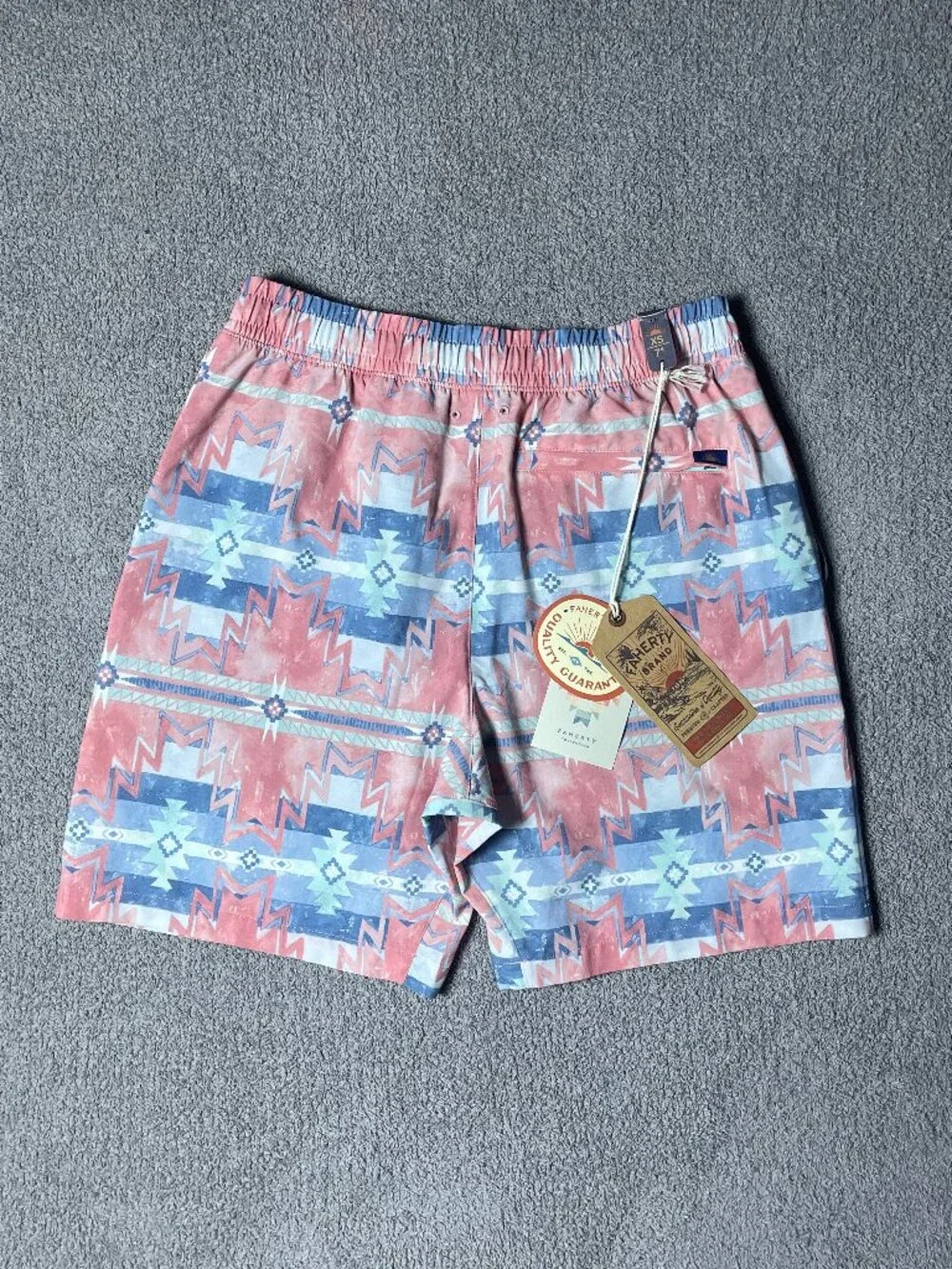 Faherty Doug Good Feather Shoreline Lined Aztec Swim Trunks Shorts 7